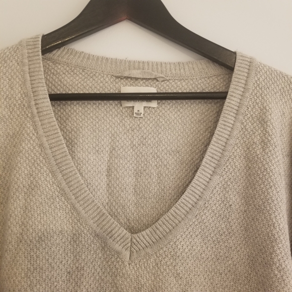 Wilfred women's light grey pullover v-neck lightweight sweater - Picture 3 of 10